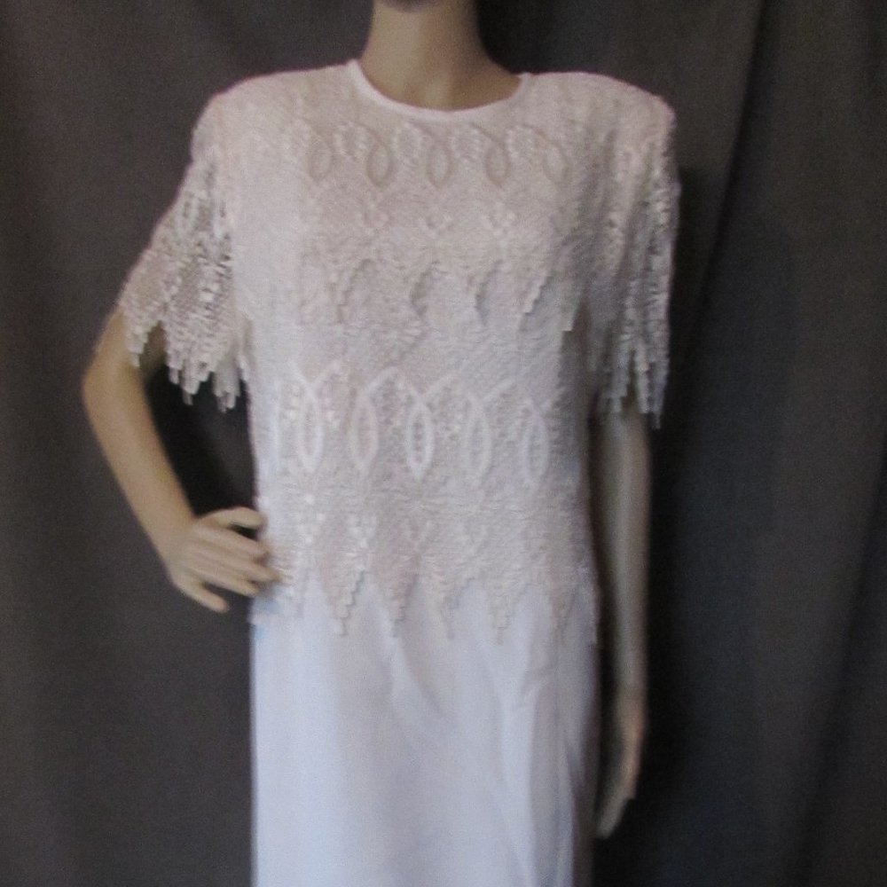 SALE Vintage White Lace Sheath Formal Event Dress Karen Miller New York
